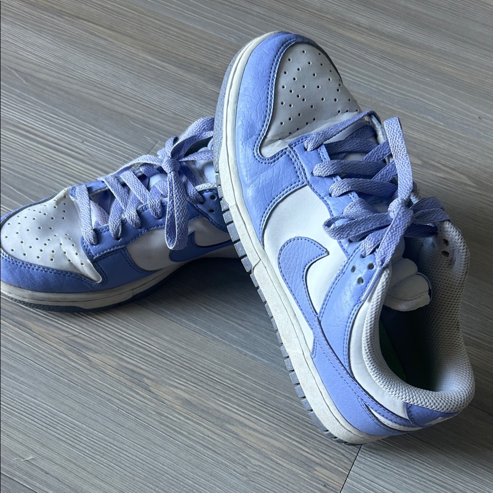 Nike Dunk Low light purple